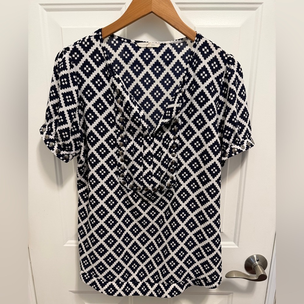 41 Hawthorn - Stitch Fix Geometric Black and Off White Women's Blouse - Size M